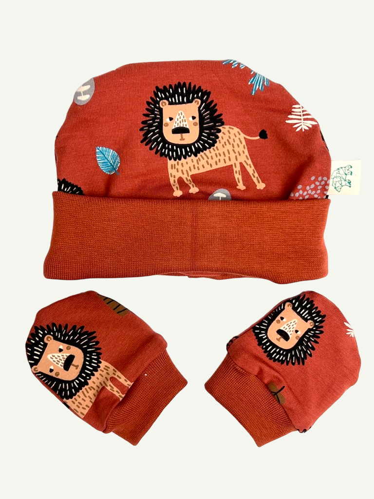 Rust Lions Newborn Baby Set
